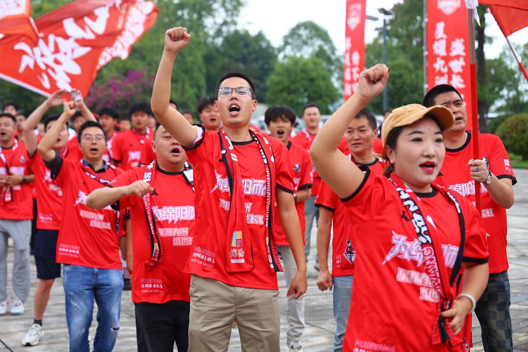 span, span, 队员的眼神